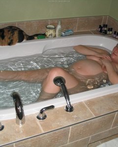  Беременная в ванне - 15 фото 