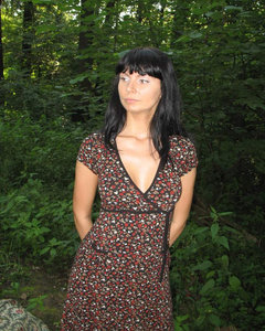  Ирина раздевается в лесу - 5 фото 